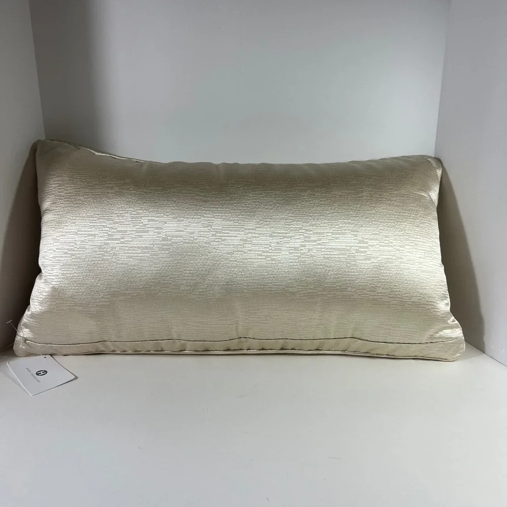 Hotel Collection Woven 12 x 24